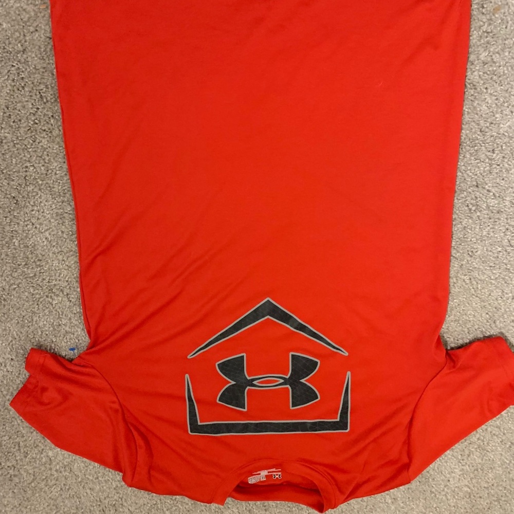 Red dry-fit shirt